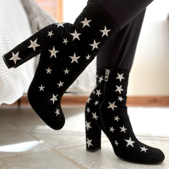 Star Embroidered Boots - Picture 1 of 4